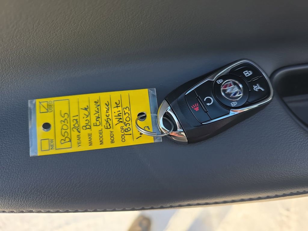 Used 2021 Buick Enclave Essence image 38