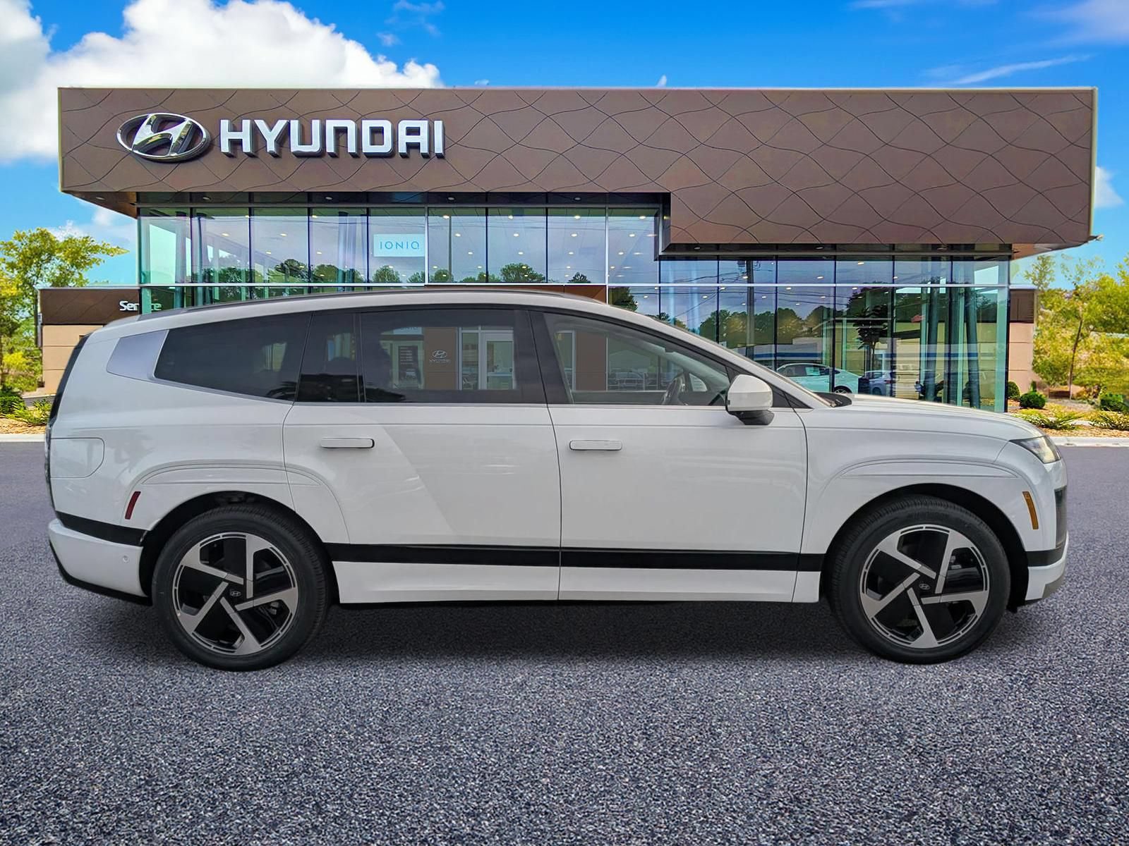 New 2026 Hyundai Ioniq 9 Calligraphy AWD/4WD image 5