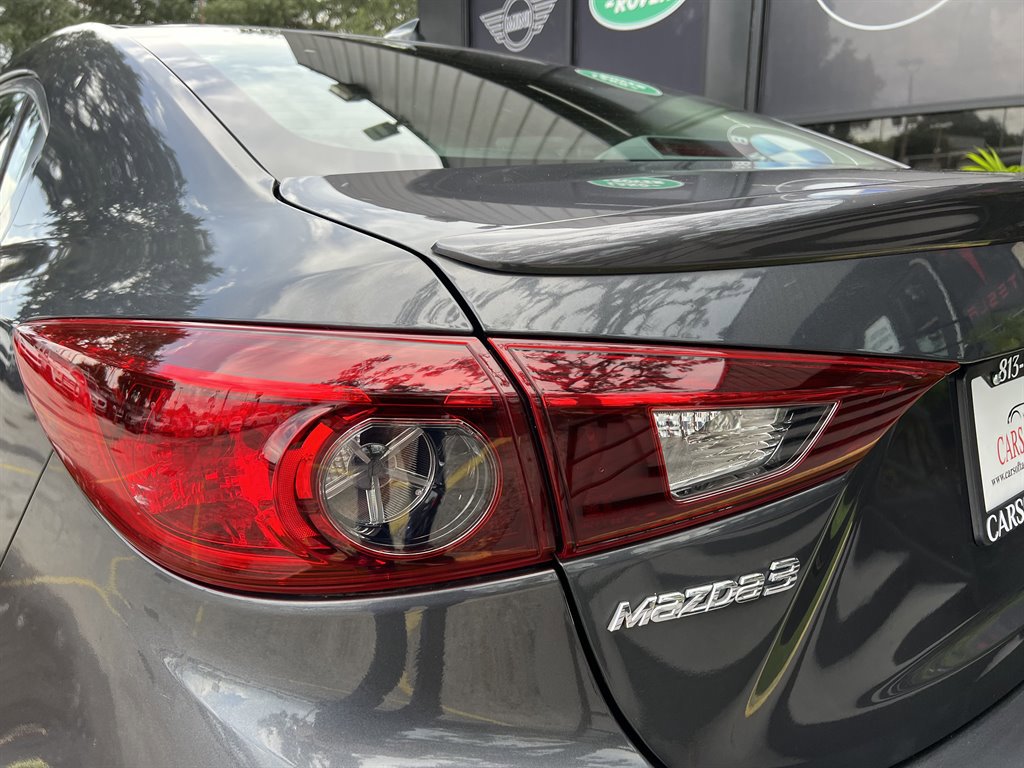 Used 2015 MAZDA MAZDA3 i Touring w/ Technology Package image 11
