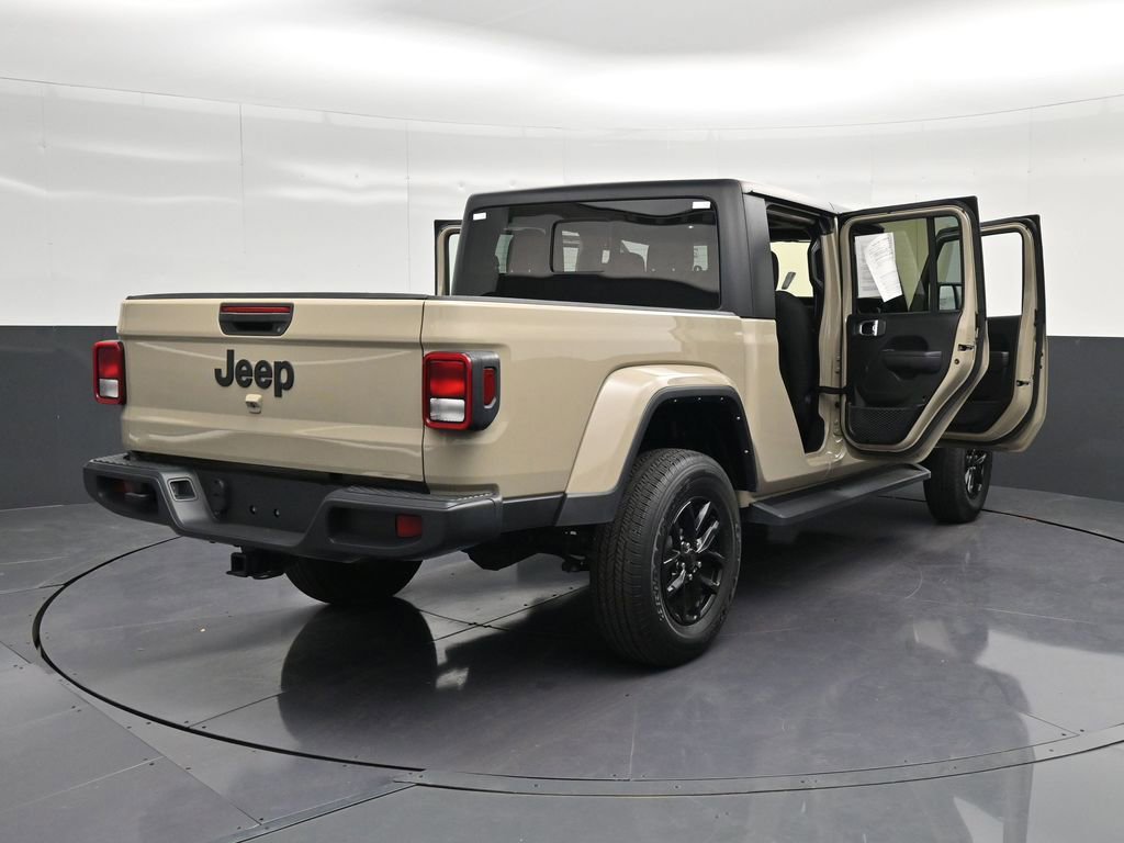 Used 2022 Jeep Gladiator Sport image 19