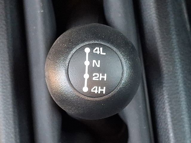 Used 2024 RAM 2500 Tradesman w/ Chrome Appearance Group image 23