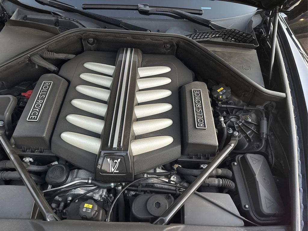 Used 2015 Rolls-Royce Ghost image 24