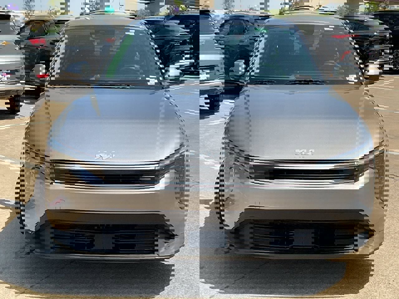 Used 2025 Kia K4 LXS image 3