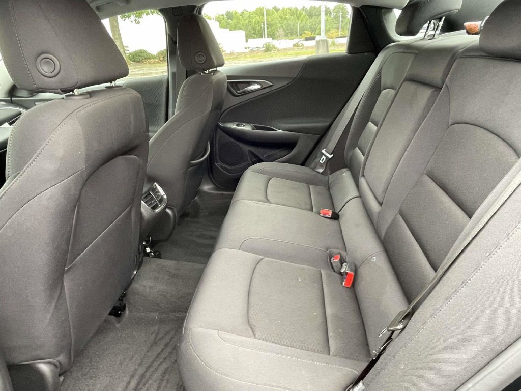 Used 2025 Chevrolet Malibu LT FWD image 20