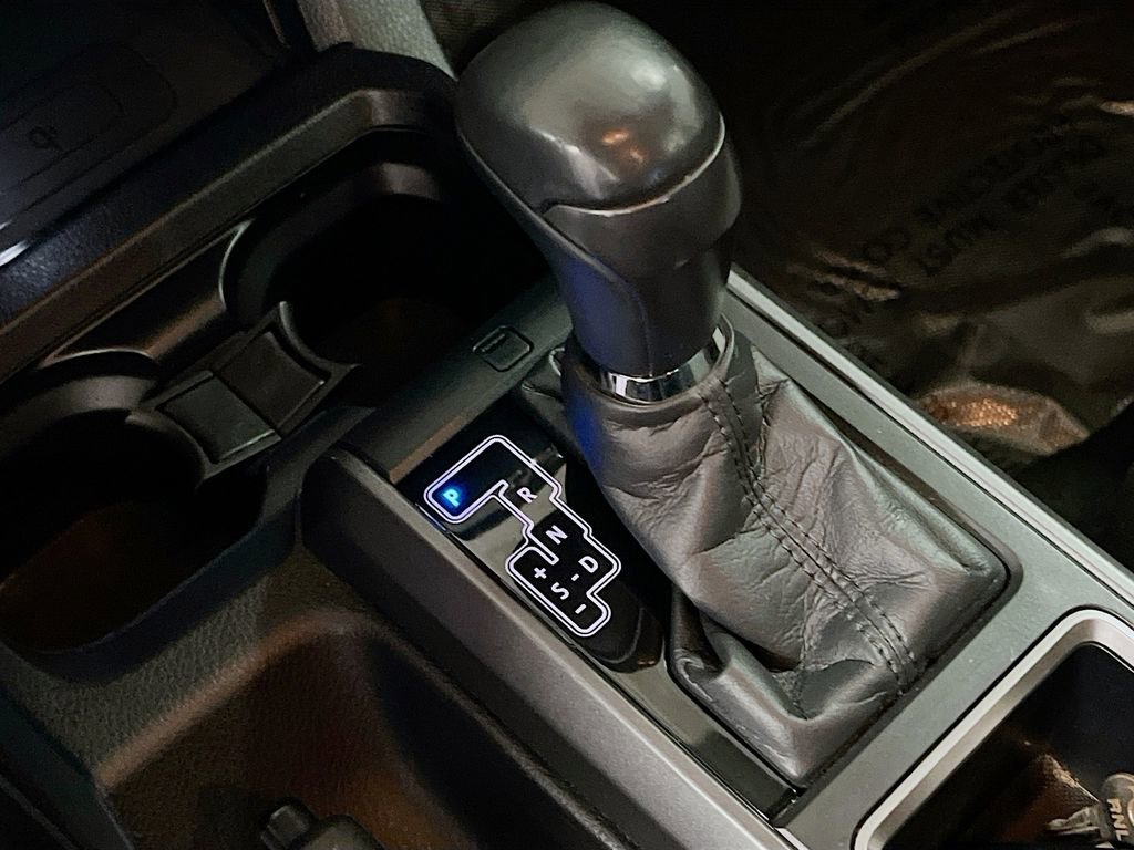 Used 2021 Toyota Tacoma TRD Off-Road image 18