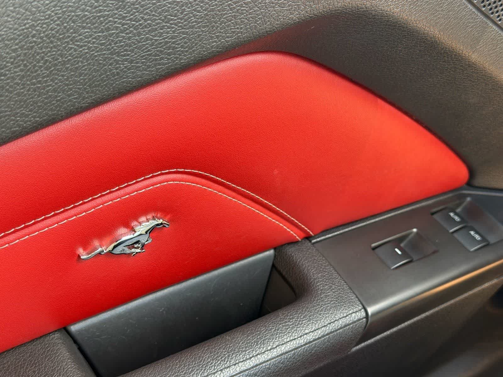 Used 2011 Ford Mustang GT Premium RWD image 15