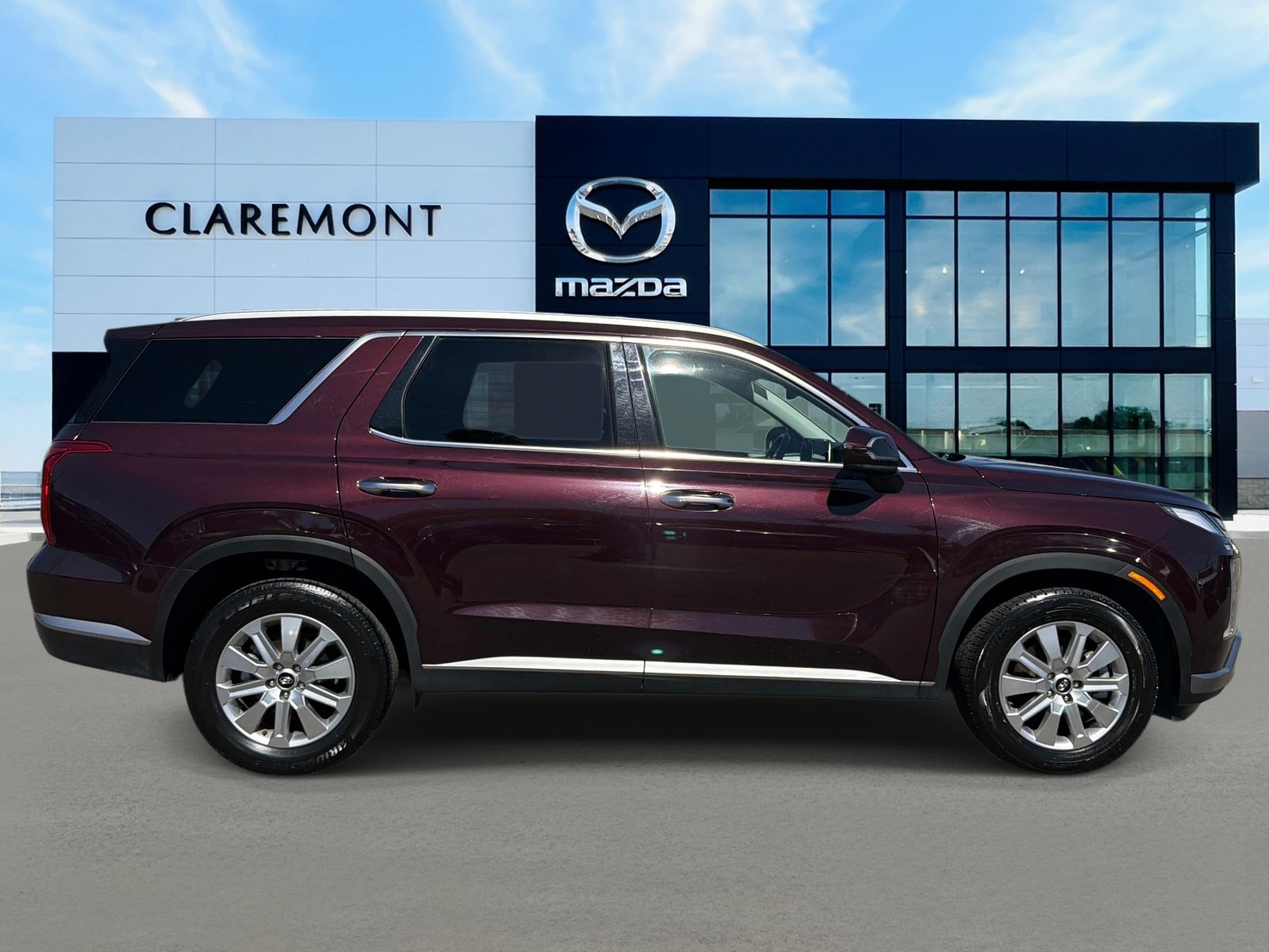 Used 2024 Hyundai Palisade SEL FWD image 4
