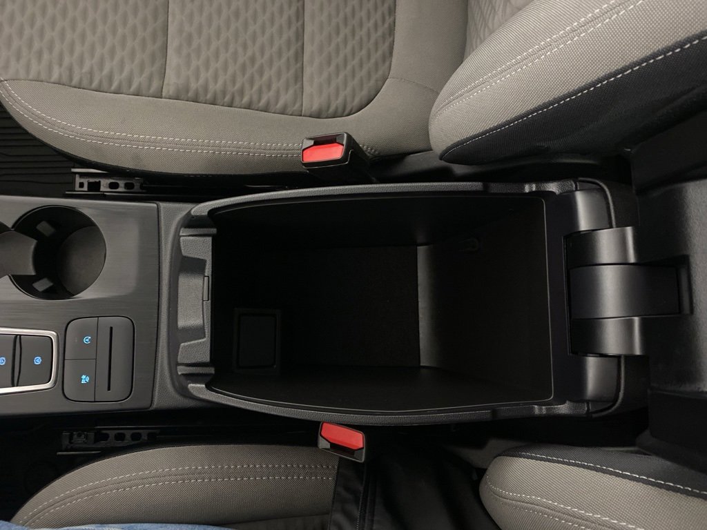 Used 2022 Ford Escape SE w/ Cold Weather Package image 8