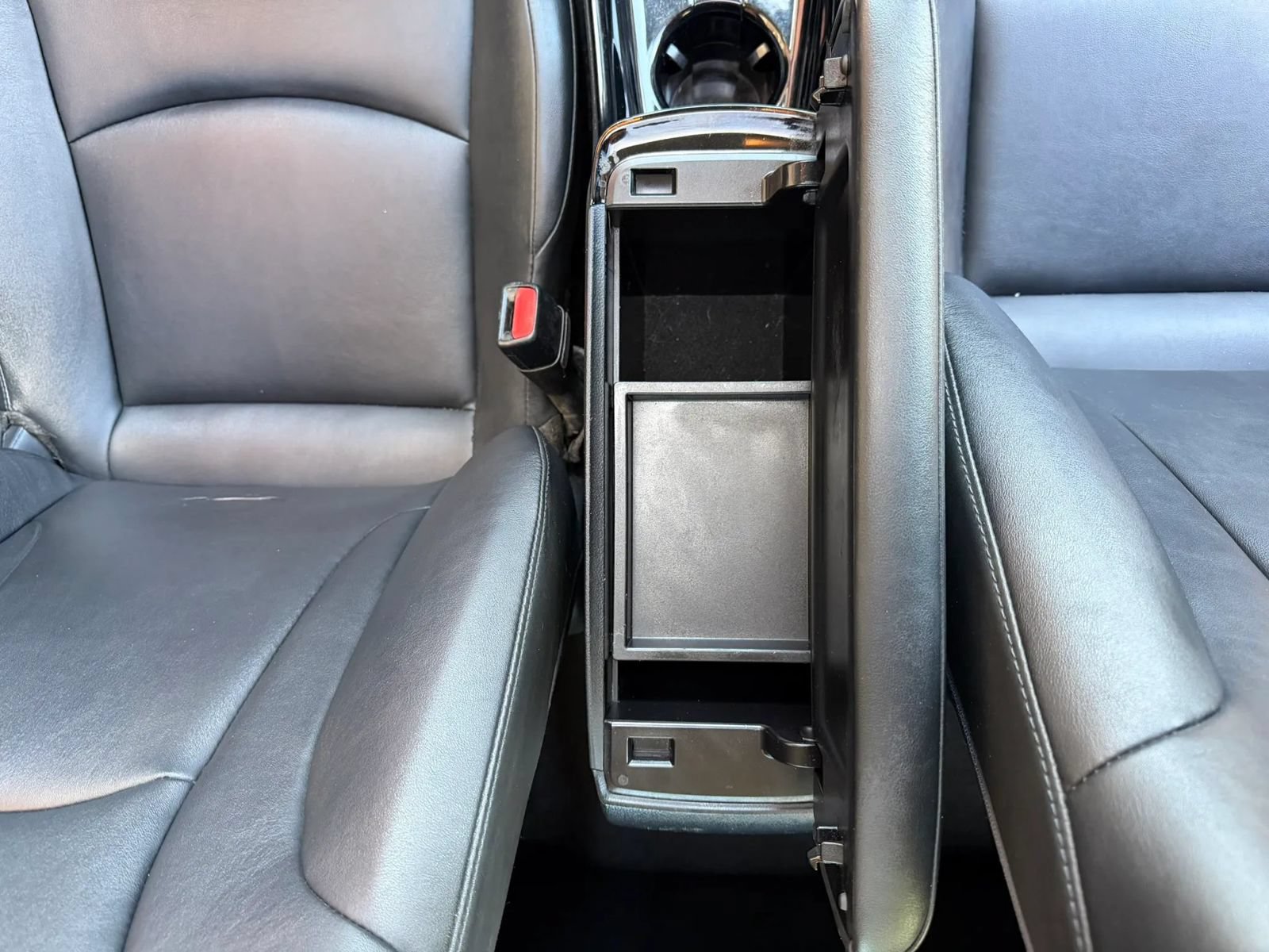 Used 2017 Toyota Prius Four w/ Premium Convenience Package FWD image 19