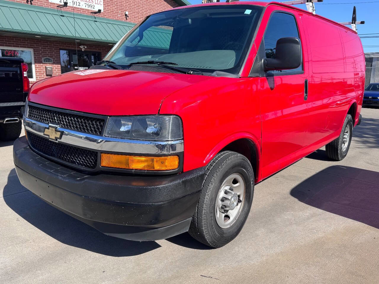 Used 2021 Chevrolet Express 2500 w/ Driver Convenience Package image 1