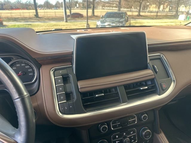 Used 2021 Chevrolet Suburban High Country image 14