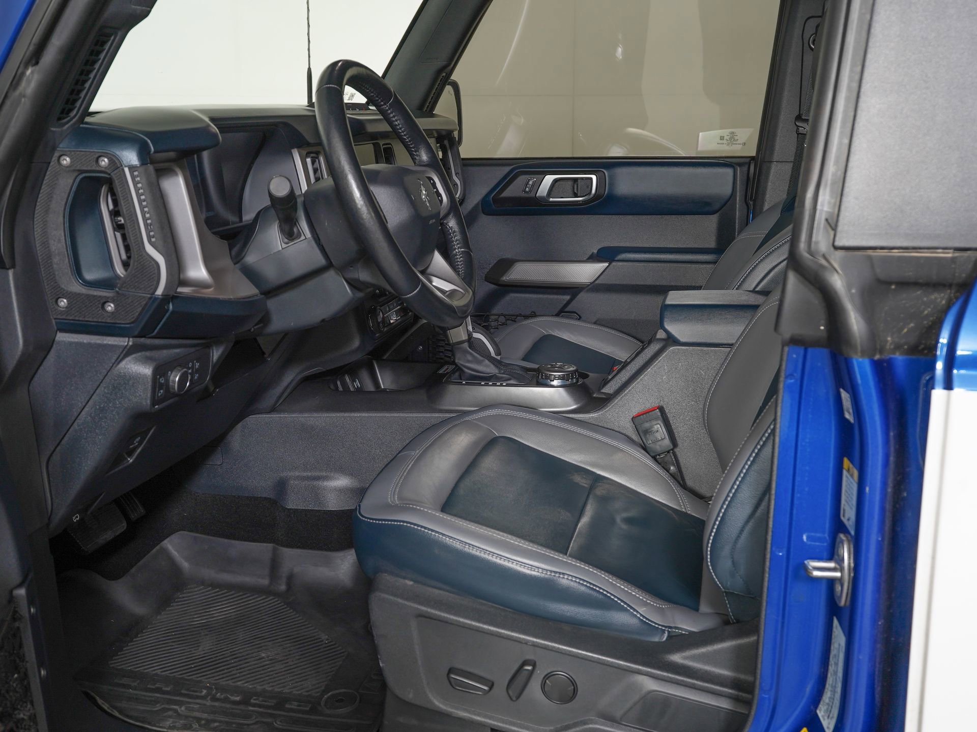 Used 2021 Ford Bronco First Edition AWD/4WD image 11
