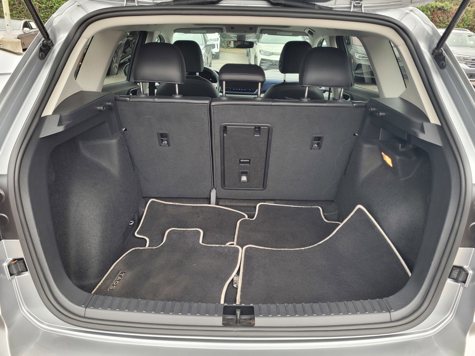 Used 2023 Volkswagen Taos SE image 10