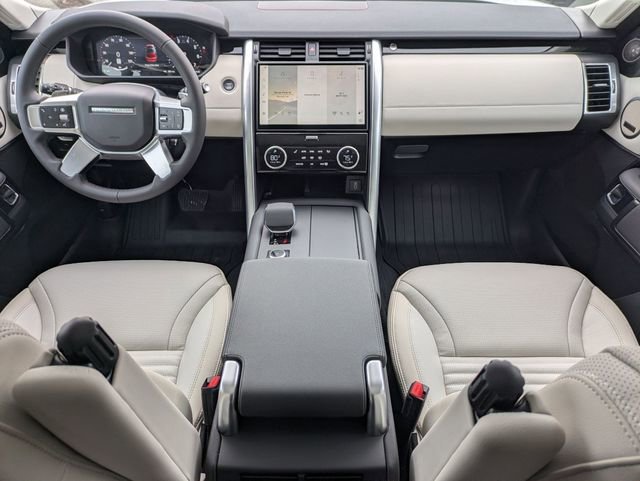 New 2026 Land Rover Discovery S image 14