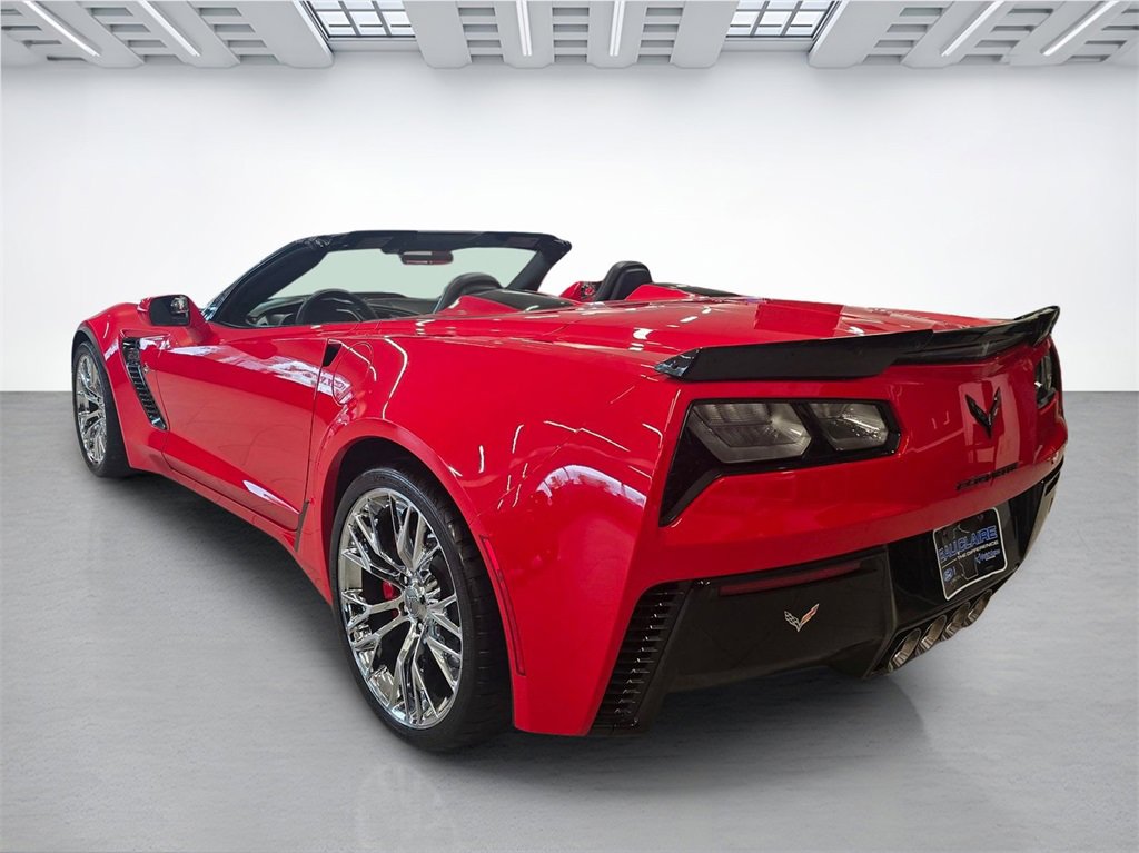 Used 2015 Chevrolet Corvette Z06 w/ 3LZ Preferred Equipment Group image 6