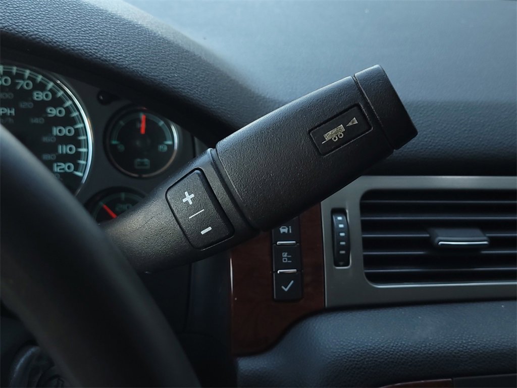 Used 2009 Chevrolet Tahoe LT w/ Convenience Package image 24