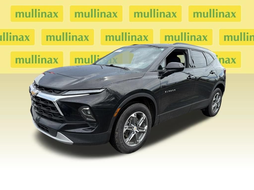 Used 2024 Chevrolet Blazer LT w/ Convenience Package FWD image 5