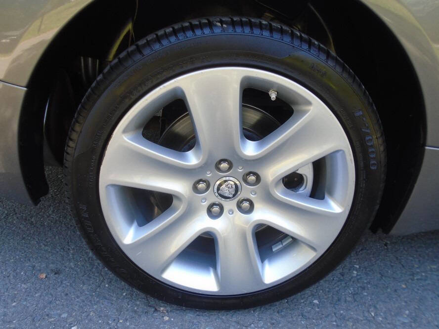 Used 2009 Jaguar XF Luxury RWD image 31