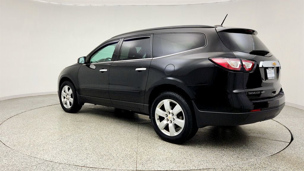 Used 2017 Chevrolet Traverse LT w/ Style and Technology Package AWD/4WD image 7