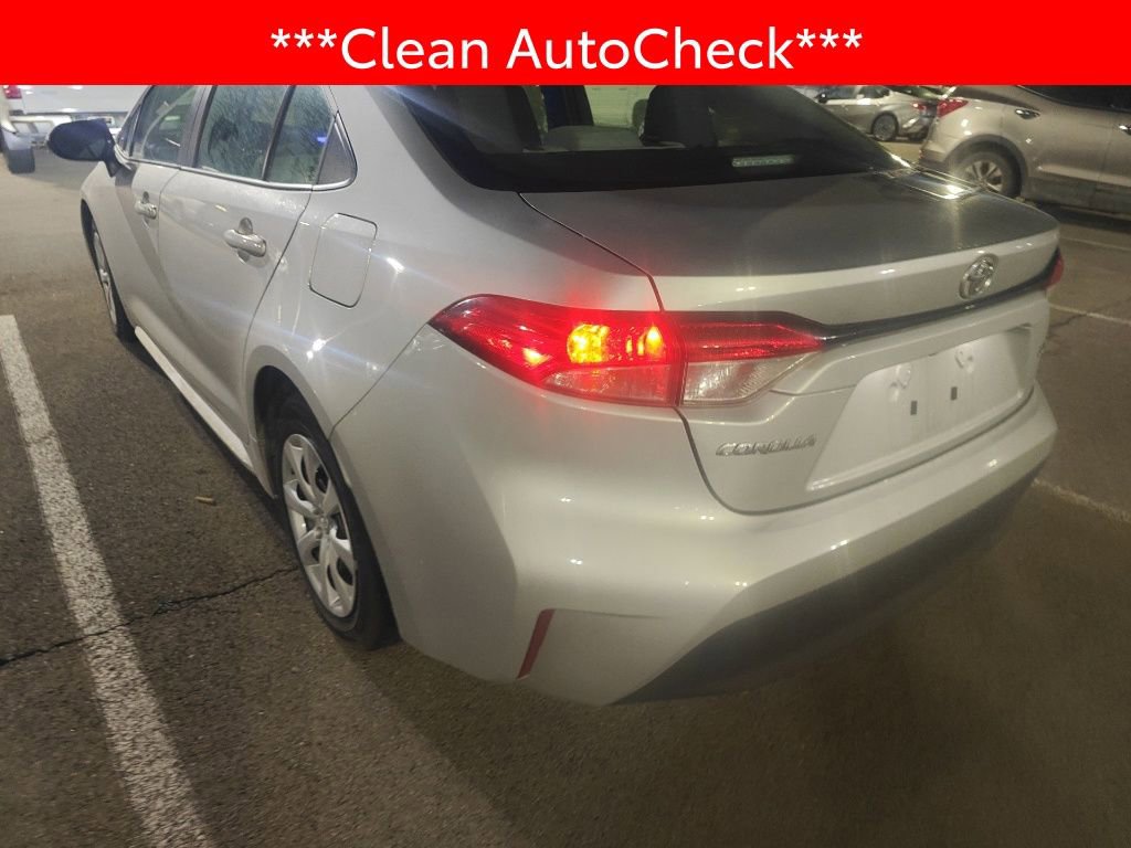 Used 2024 Toyota Corolla LE image 4