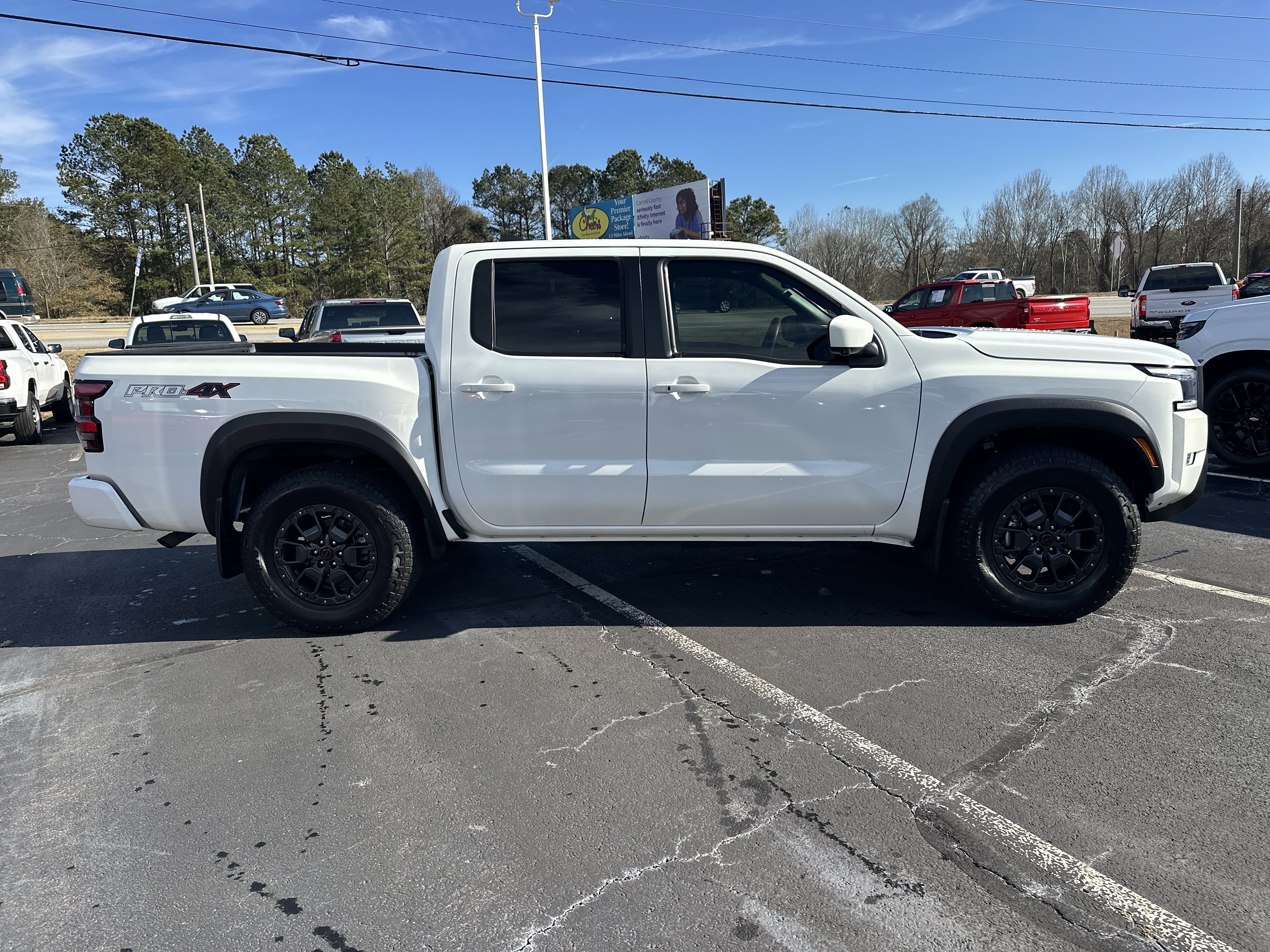 Used 2024 Nissan Frontier PRO-4X w/ Pro Premium Package image 9