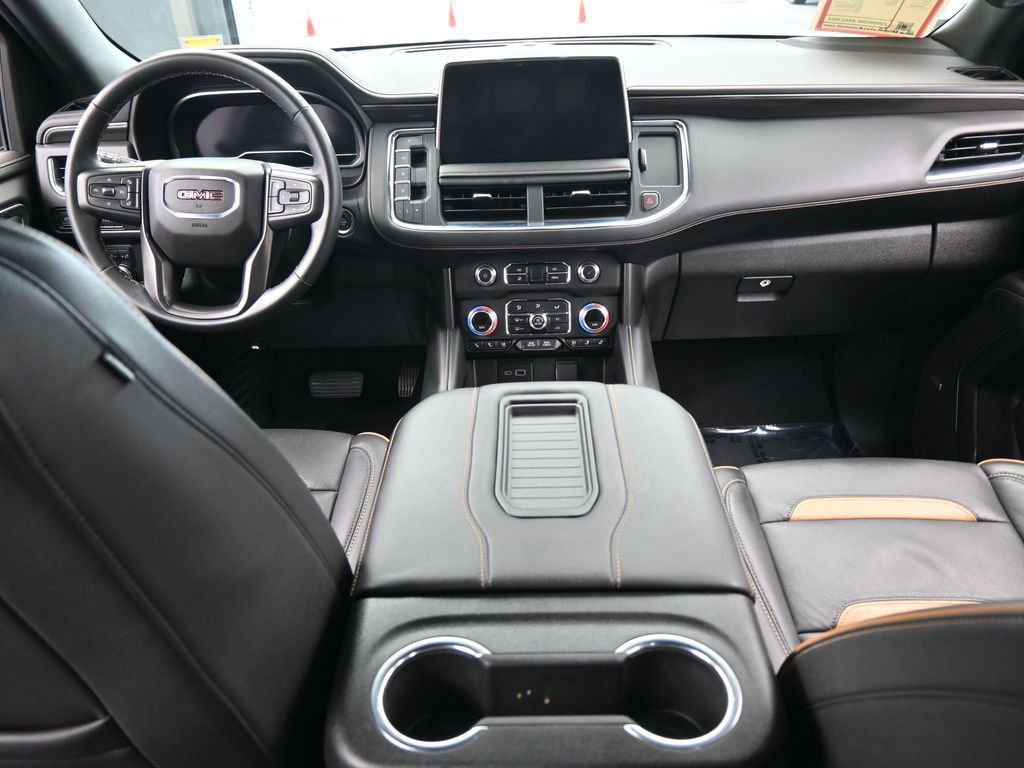 Used 2023 GMC Yukon XL AT4 image 44