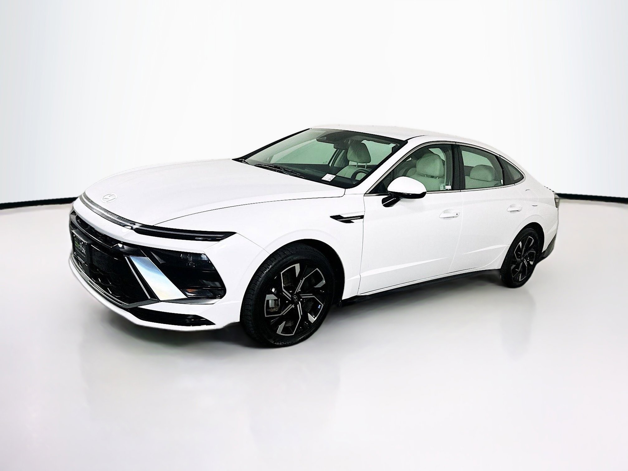 Used 2025 Hyundai Sonata SEL image 3