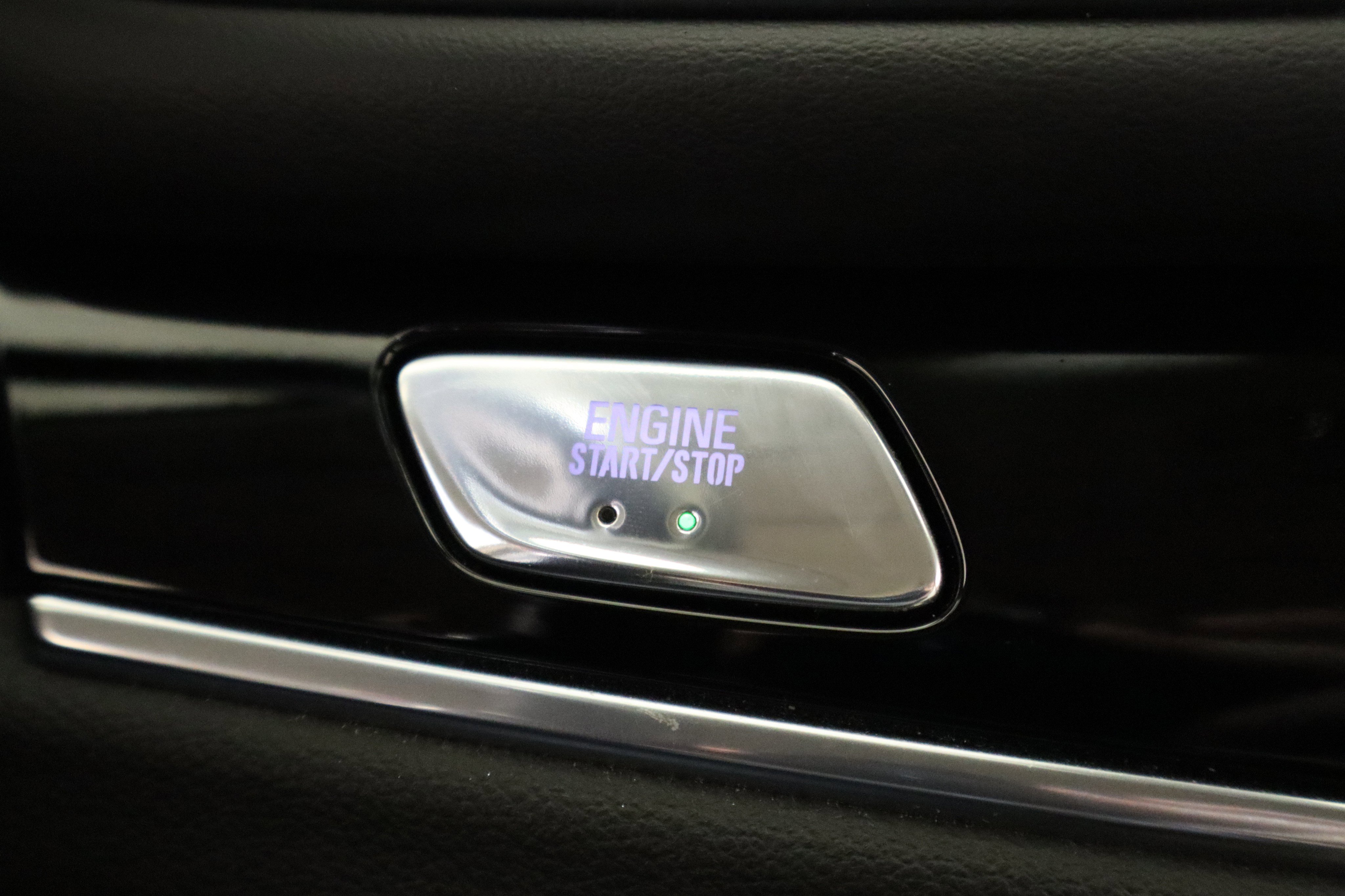 Used 2023 Buick Enclave Avenir w/ Avenir Technology Package image 33