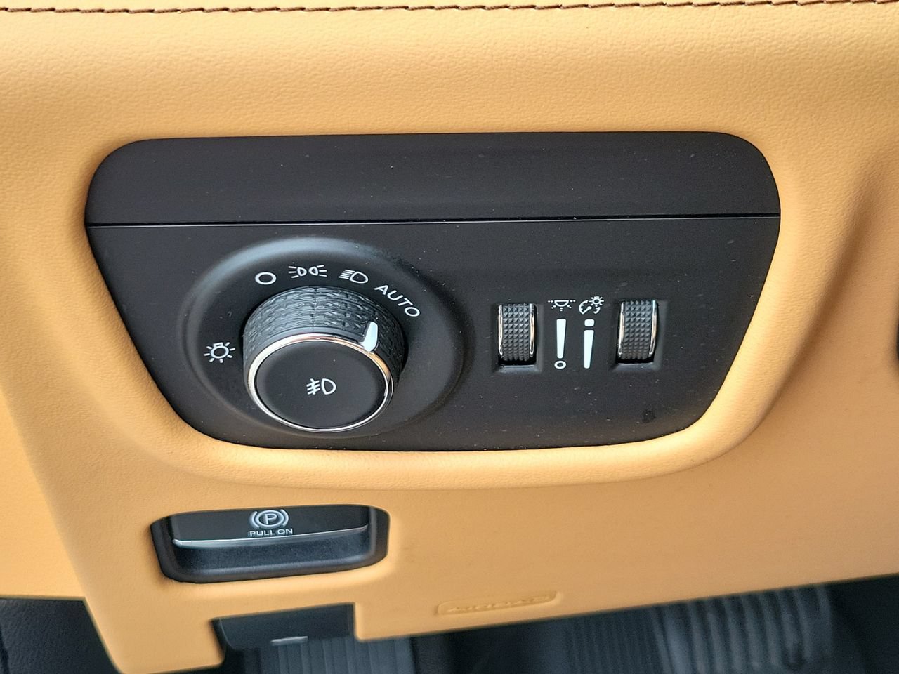Used 2022 Jeep Grand Cherokee L Summit AWD/4WD image 30