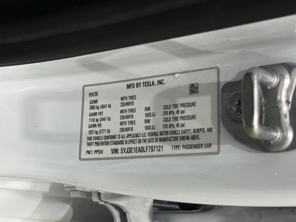 Used 2020 Tesla Model 3 Standard Range Plus image 16