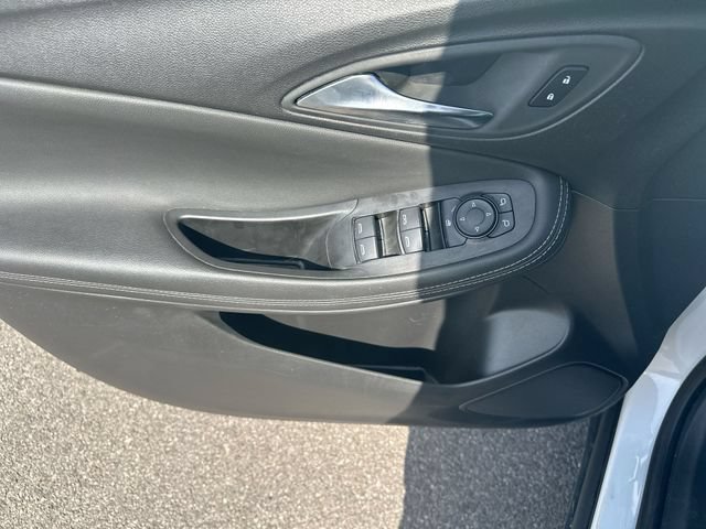 Used 2024 Buick Encore GX Preferred AWD/4WD image 15