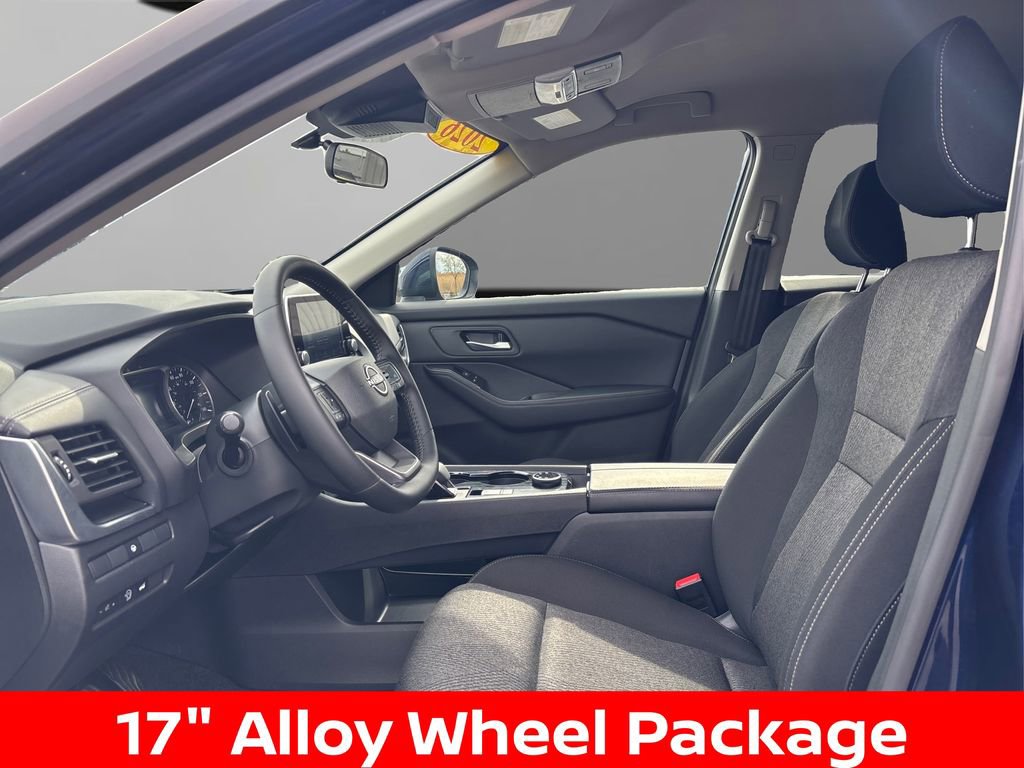 Certified 2026 Nissan Rogue SV AWD/4WD image 10