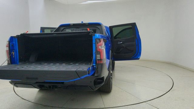 Used 2025 Chevrolet Silverado EV RST image 76