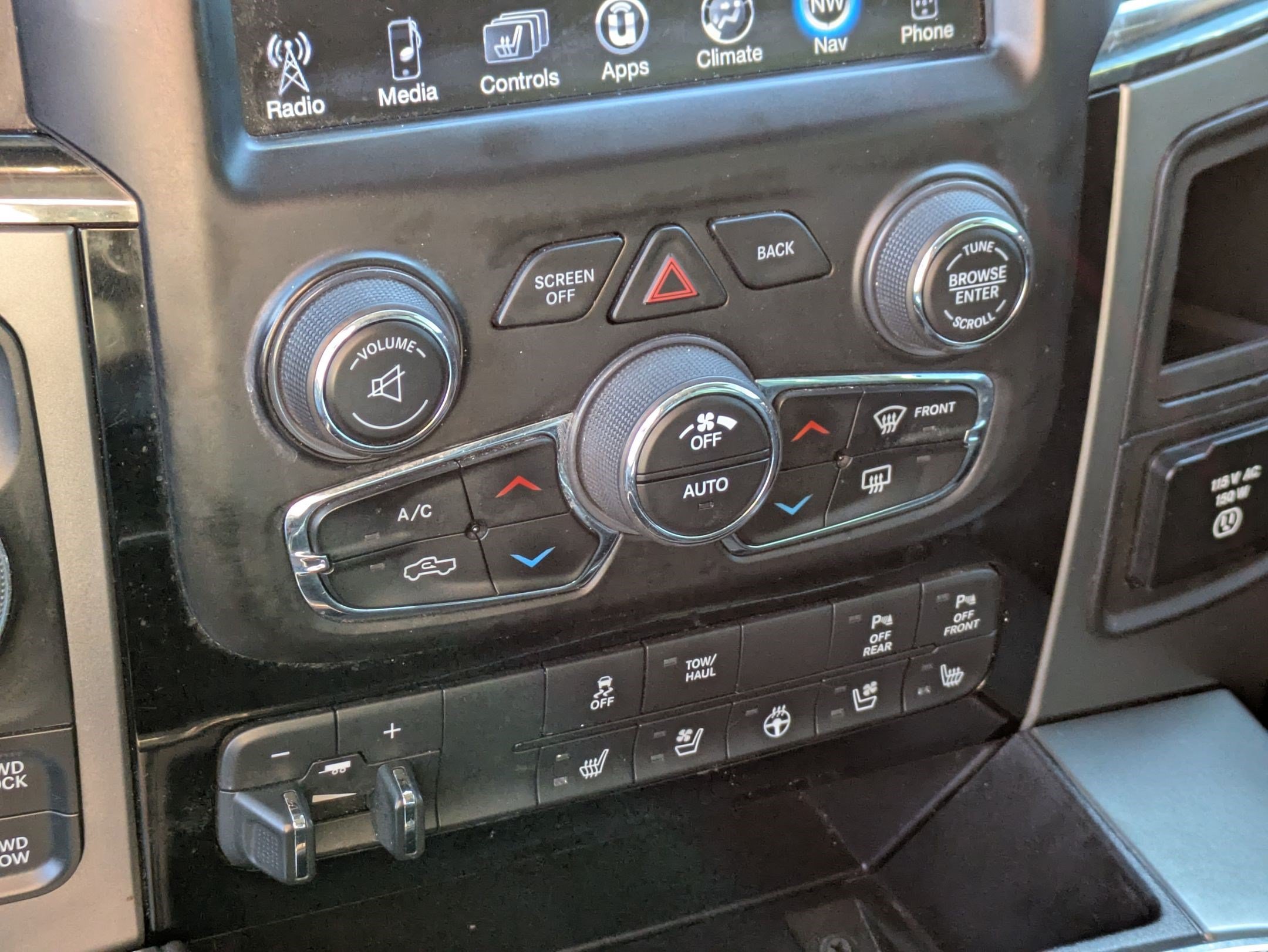 Used 2016 RAM 1500 Sport w/ Sport Premium Group AWD/4WD image 26