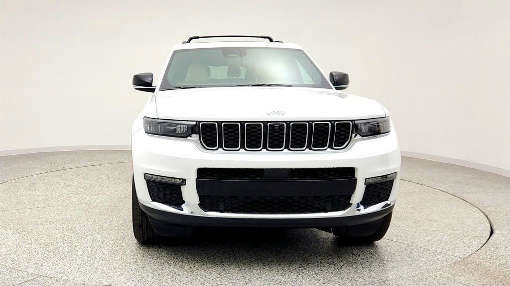 Used 2025 Jeep Grand Cherokee L Limited w/ Luxury Tech Group II AWD/4WD image 2
