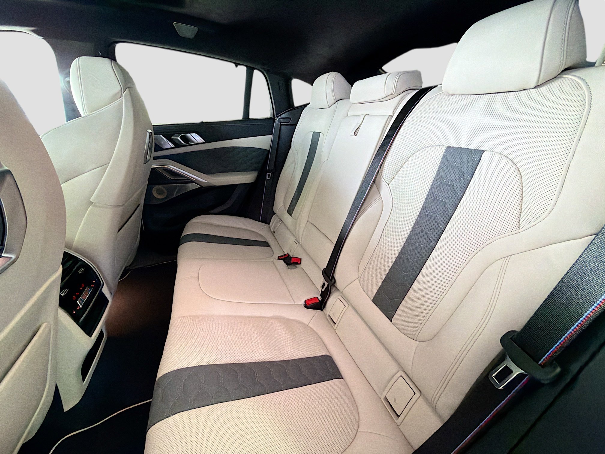 New 2026 BMW X6 M Competition w/ Executive Package AWD/4WD image 21