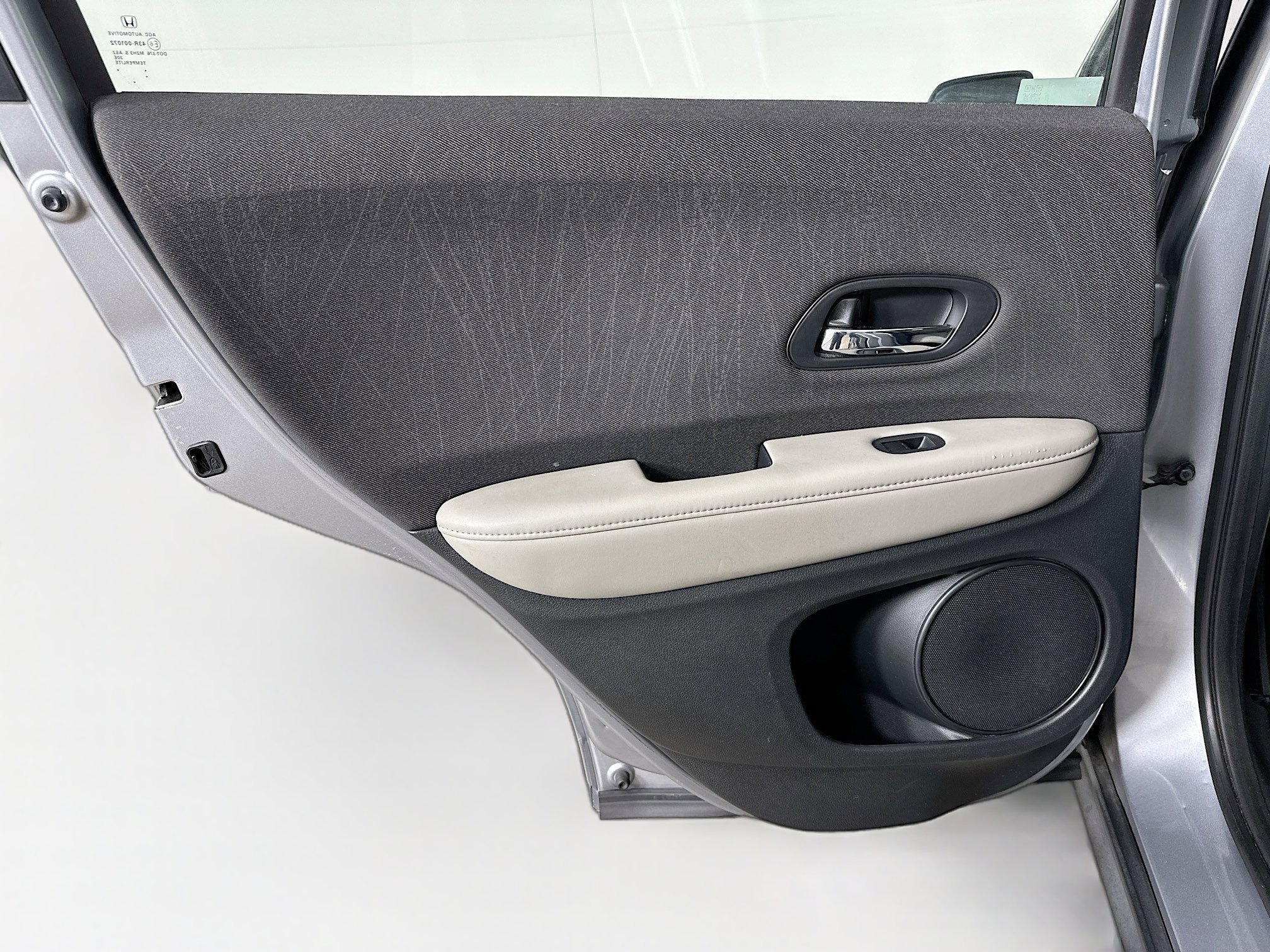 Used 2019 Honda HR-V LX image 25