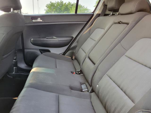 Used 2017 Kia Sportage LX AWD/4WD image 8
