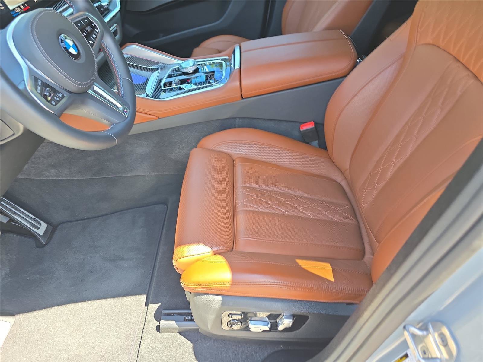 Used 2026 BMW X6 M60i AWD/4WD image 21
