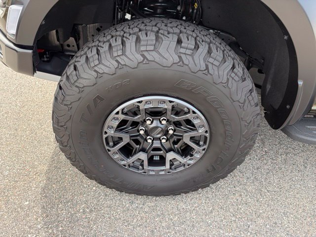 Certified 2025 Ford F150 Raptor w/ Equipment Group 803A Raptor R AWD/4WD image 11