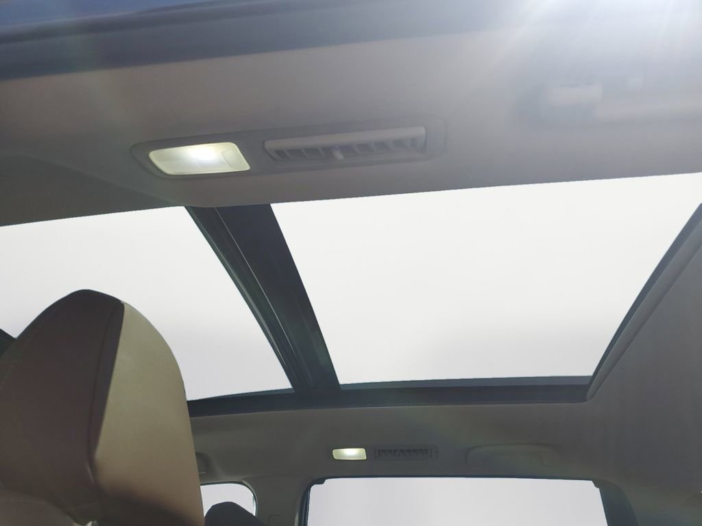 Certified 2024 Subaru Ascent Touring AWD/4WD image 18