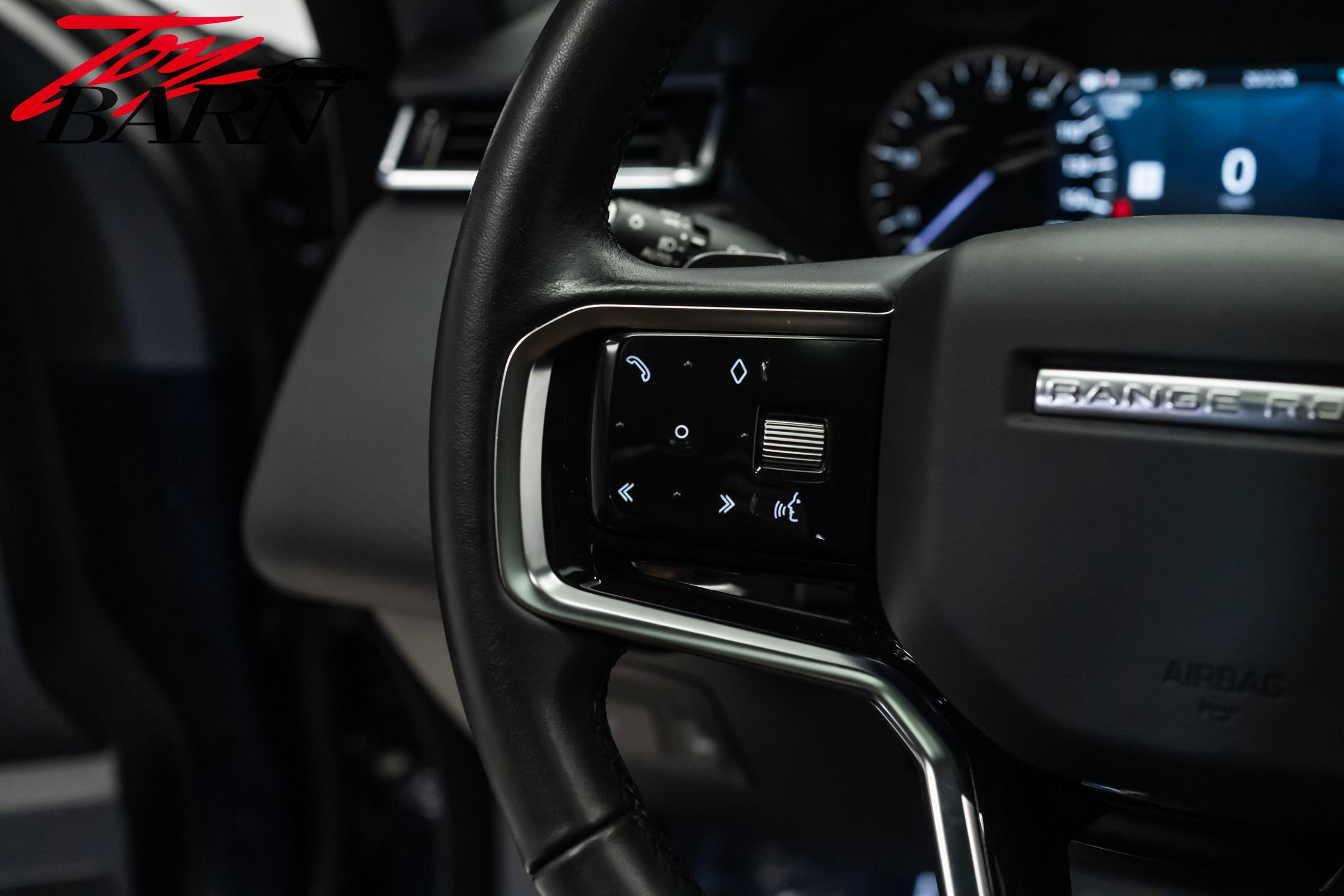 Used 2023 Land Rover Range Rover Velar R-Dynamic S image 35
