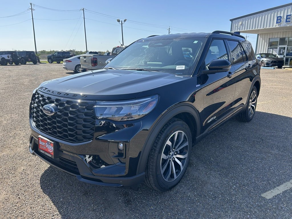 New 2026 Ford Explorer ST-Line image 3