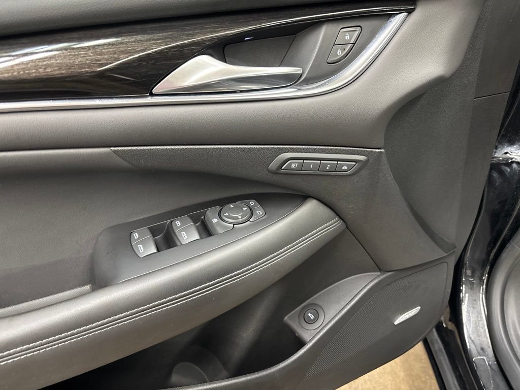Used 2018 Buick LaCrosse Essence w/ Sun and Shade Package FWD image 19