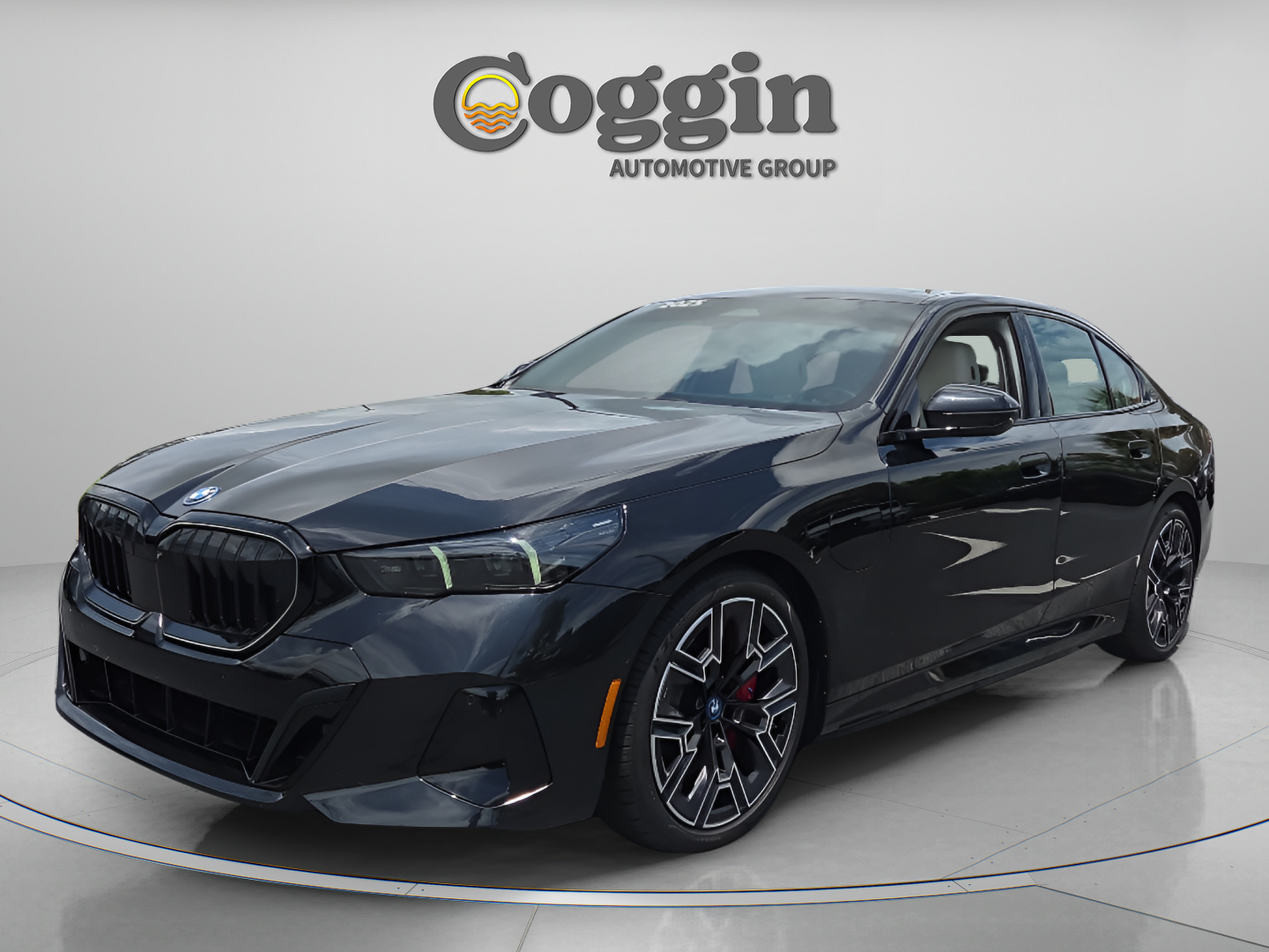 Used 2025 BMW 550e xDrive w/ Premium Package AWD/4WD image 1