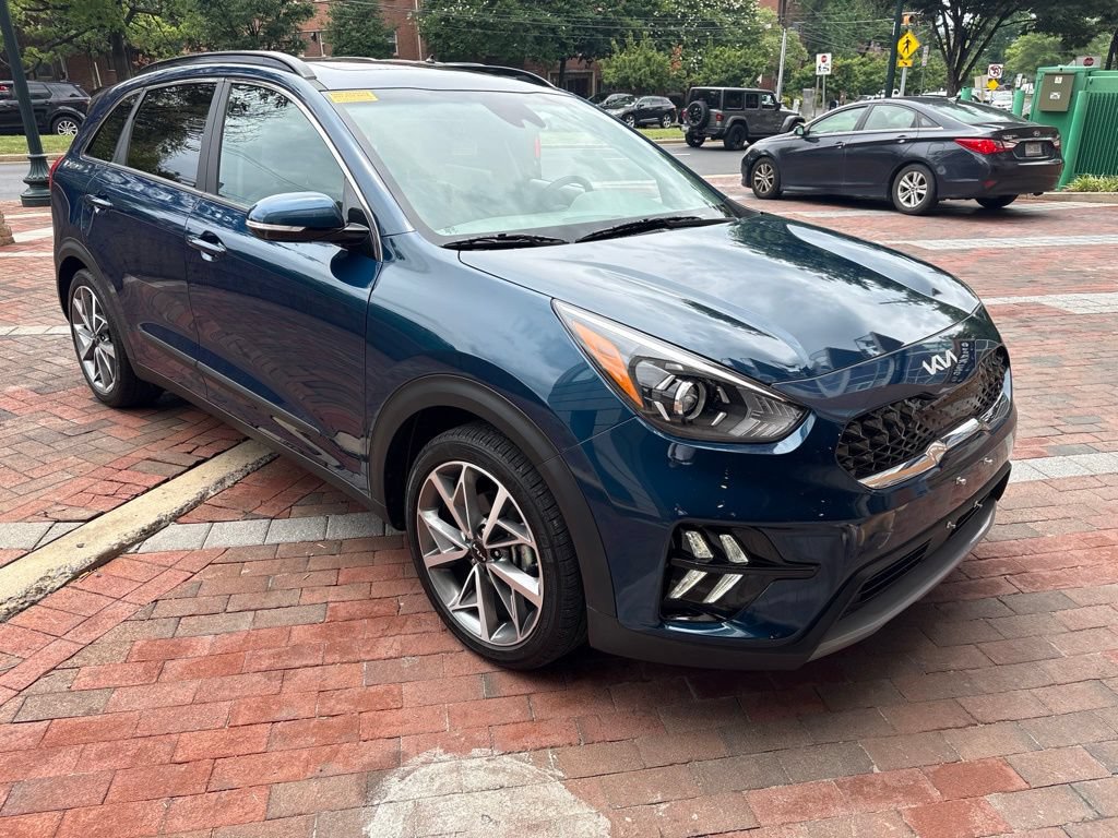 Certified 2022 Kia Niro Touring Special Edition FWD image 1