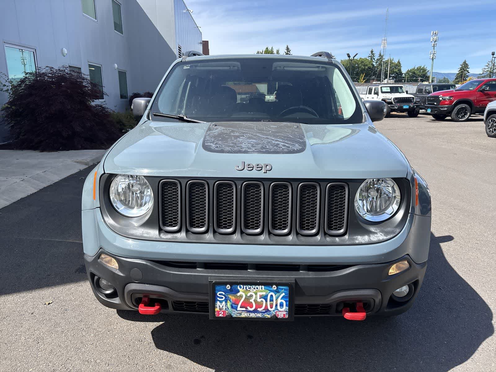 Used 2017 Jeep Renegade Trailhawk AWD/4WD image 7