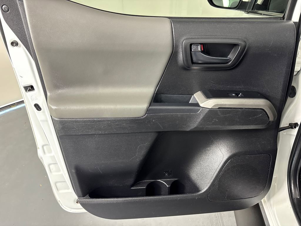 Used 2022 Toyota Tacoma SR5 image 27