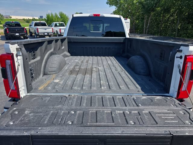 Certified 2026 Ford F450 Platinum w/ FX4 Off-Road Package AWD/4WD image 34