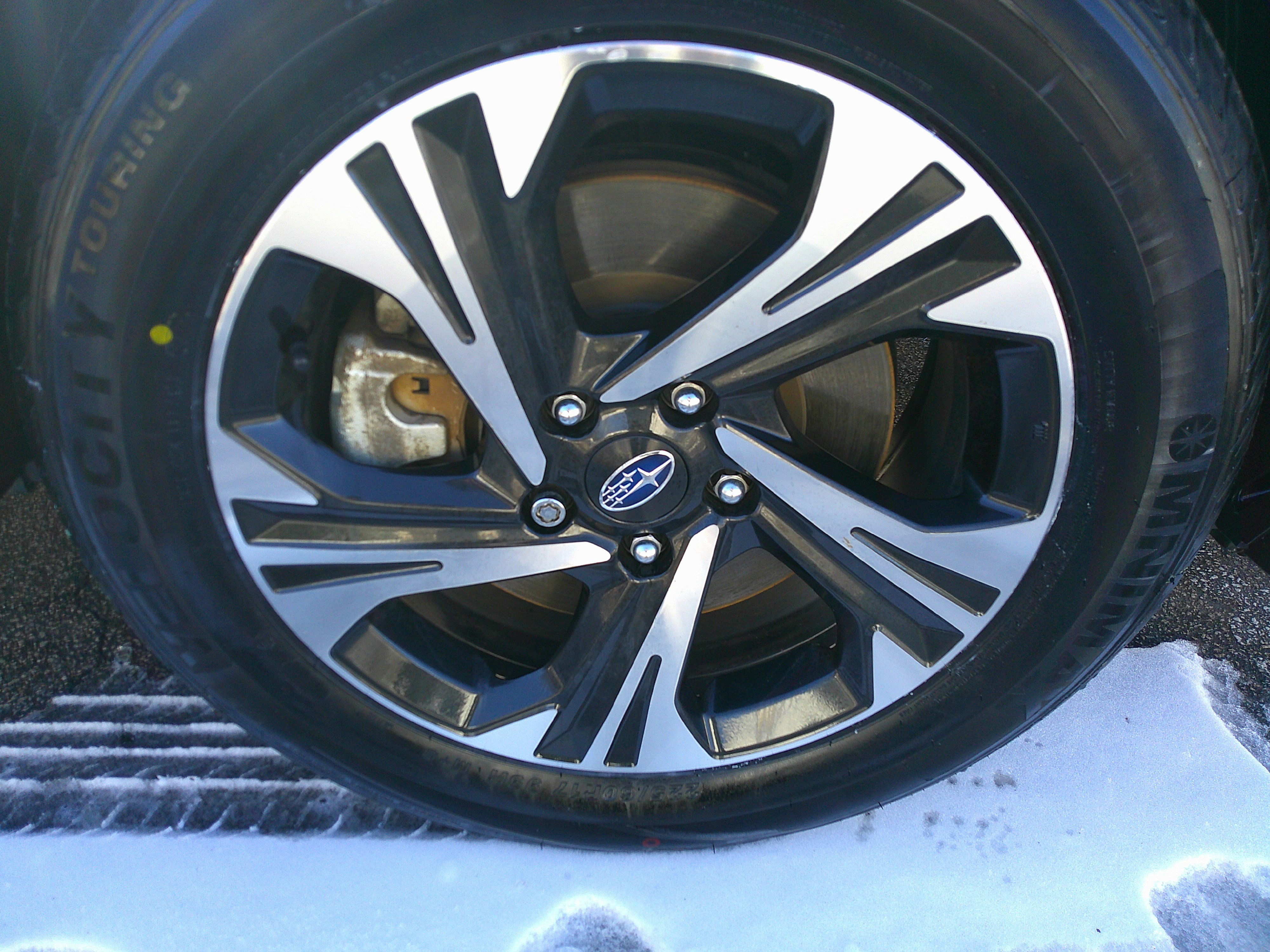 Used 2024 Subaru Crosstrek 2.0i Premium w/ Crosstrek Mirror Package image 16